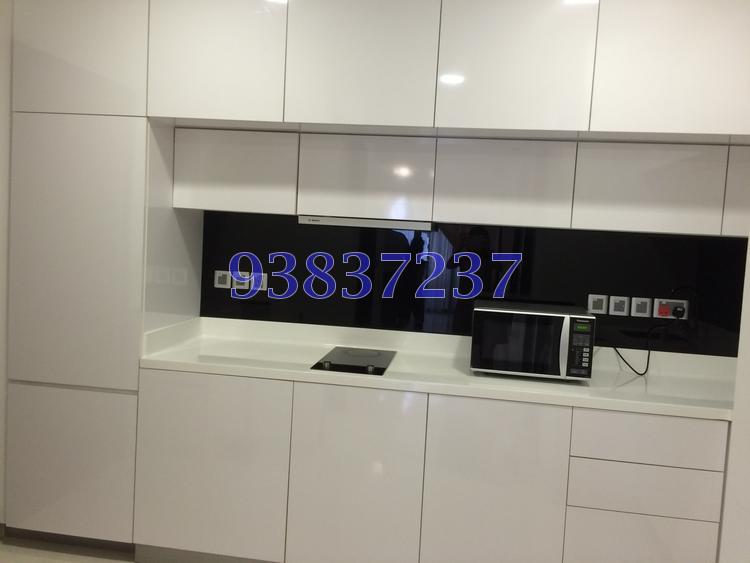 Alexis thumbnail photo